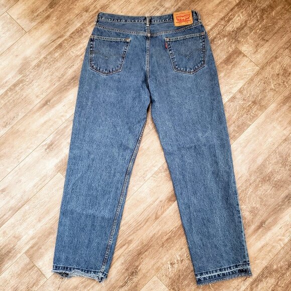 Levi's 550 Relaxed Fit Frayed Bottom Jeans 36/32 - Picture 2 of 9